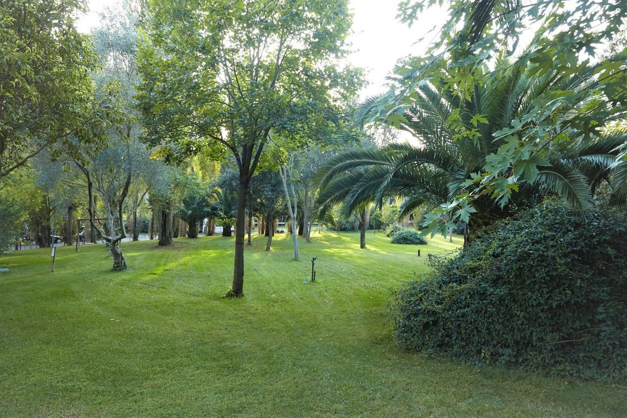 Villa Grant Relais Помеция Екстериор снимка